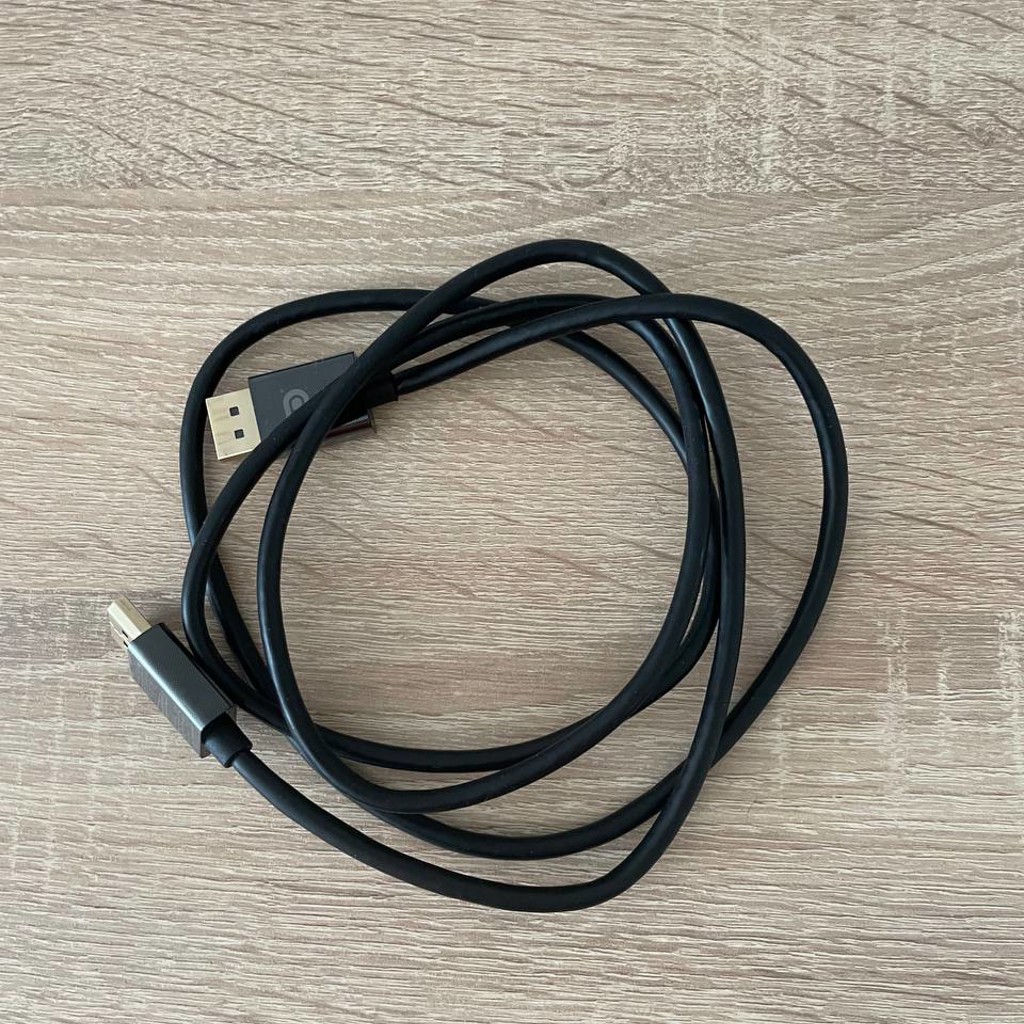 Кабель DisplayPort to DisplayPort
