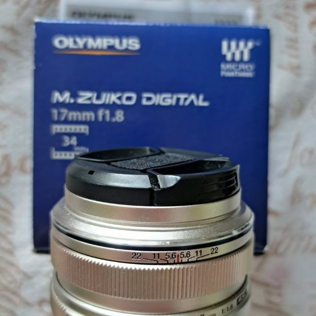 Объектив Olympus M.Zuiko Digital 17 mm f/1.8