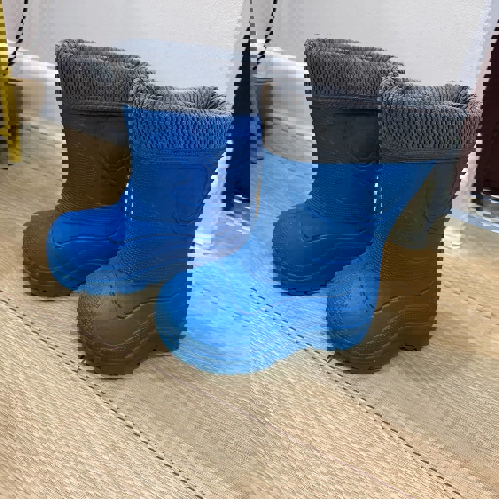 Резиновые сапоги