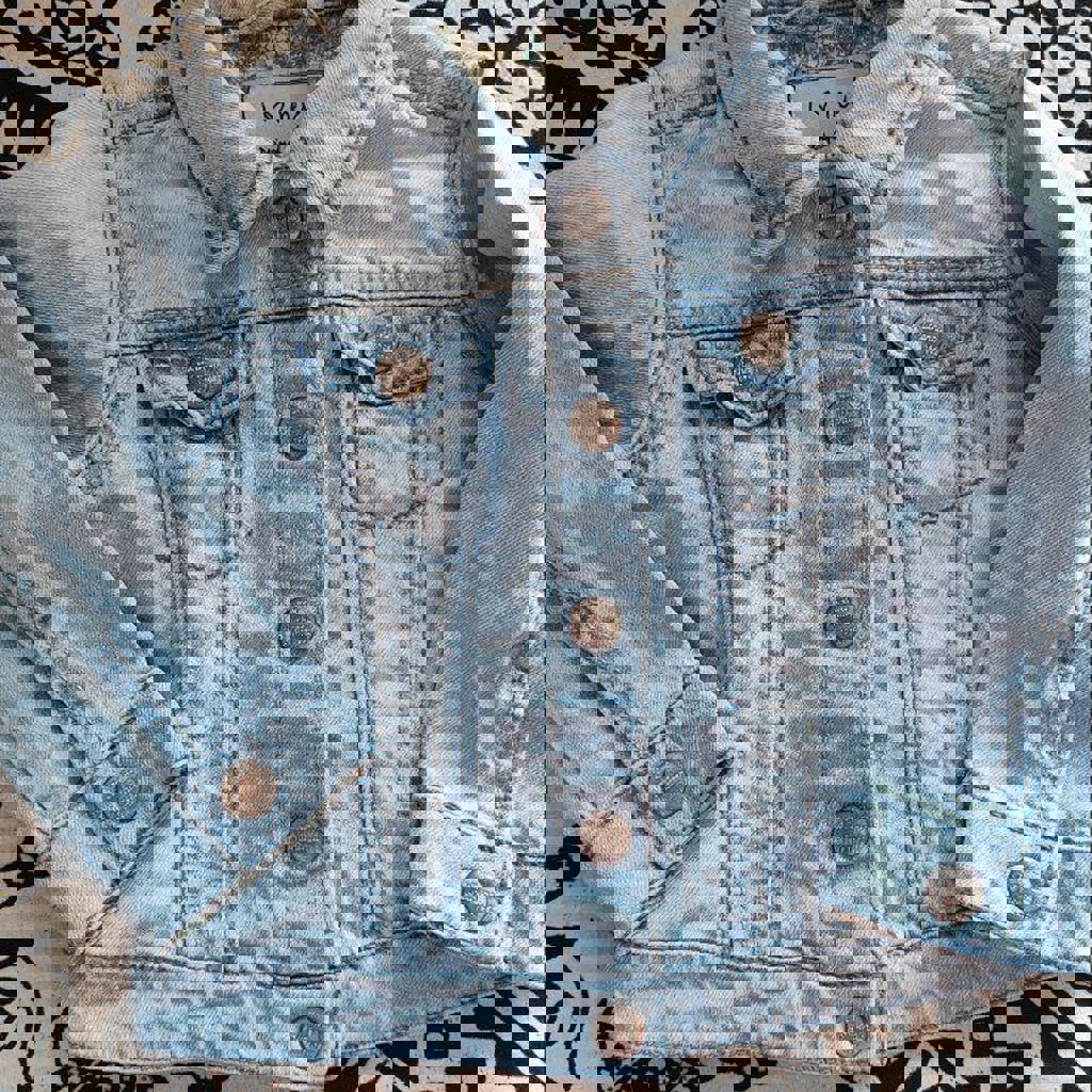 Джинсовая куртка