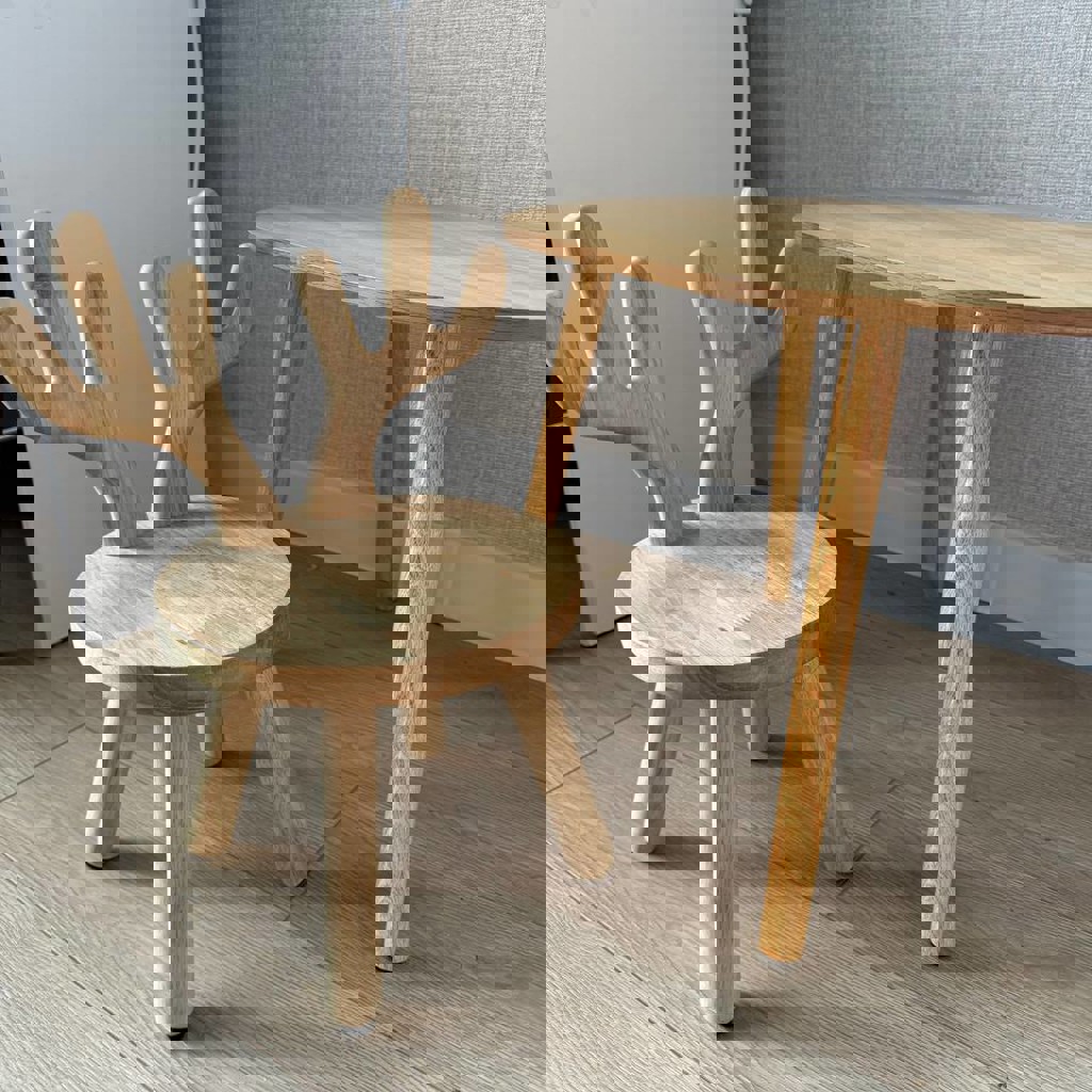 Стол и стульчик детские