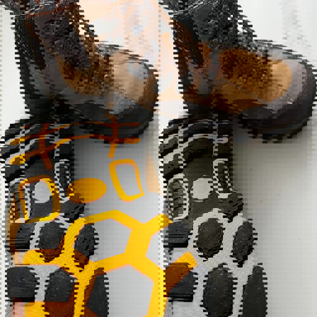 Ботинки черные