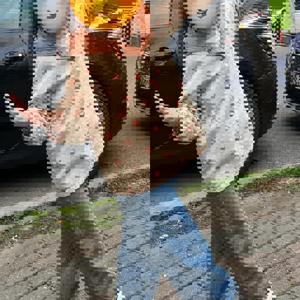 Легкая ветровка