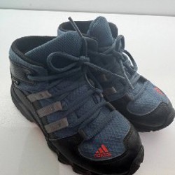 Adidas кроссовки - фото 3