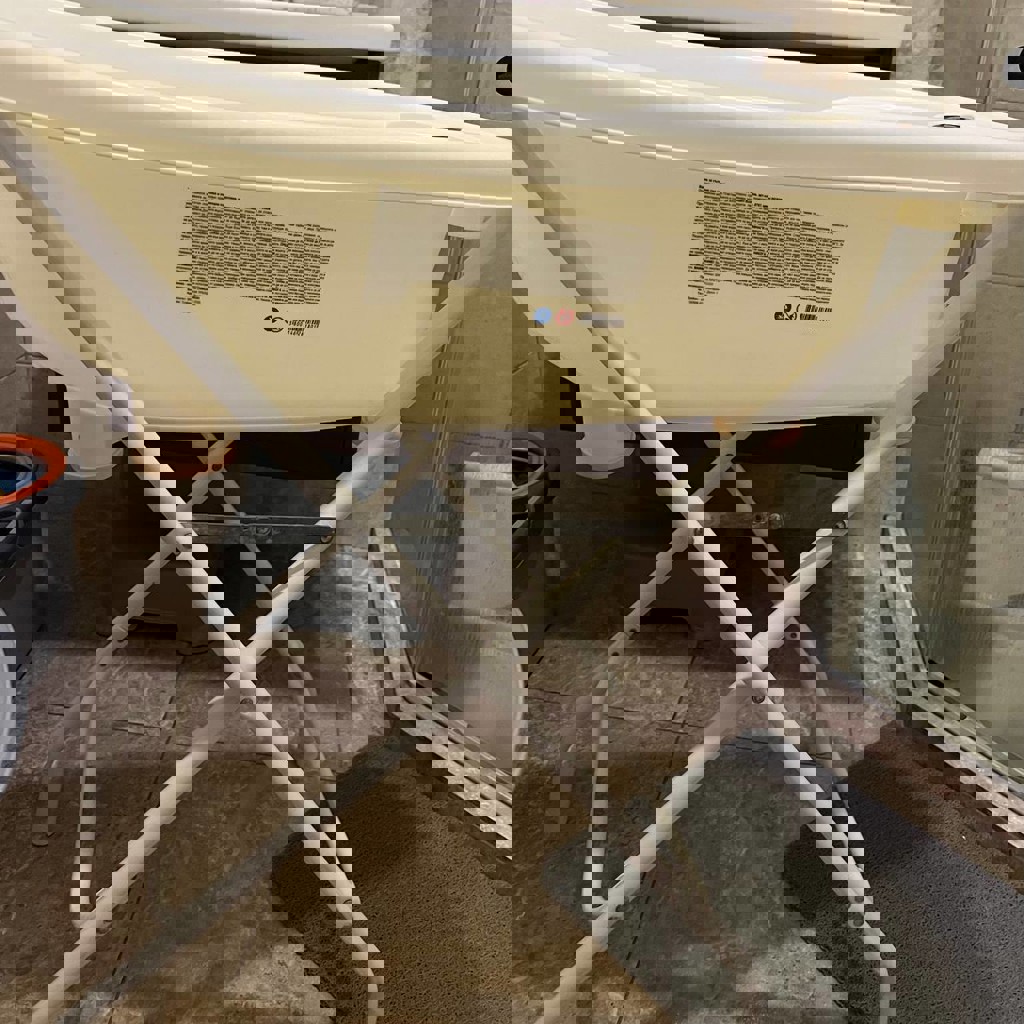 Детская ванночка с подставкой