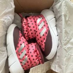 Теплые кроссовки adidas - фото 3