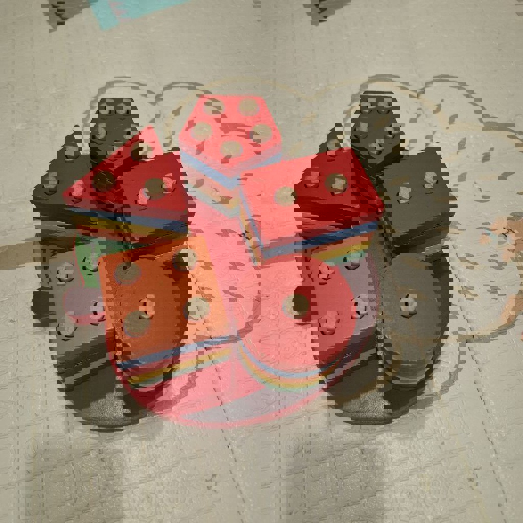 Развивающая игрушка