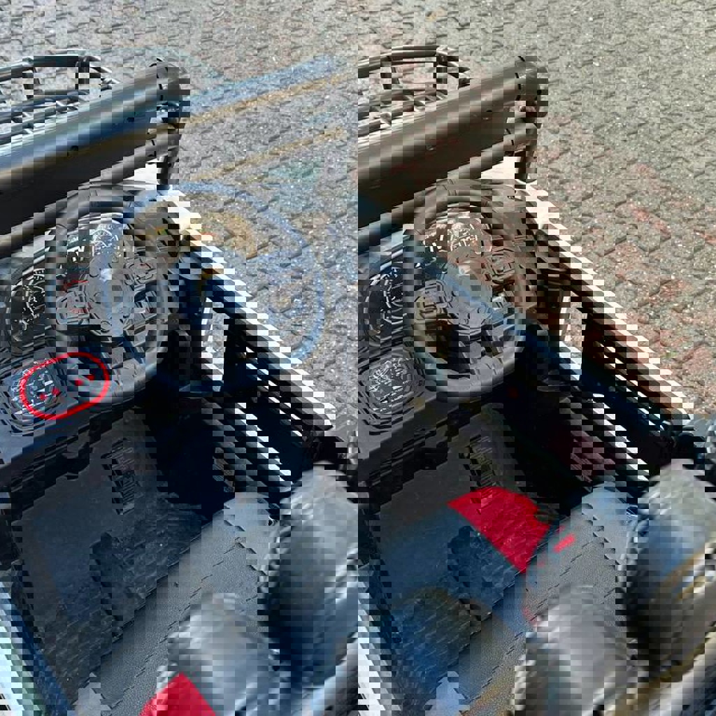 Машина на аккумуляторе