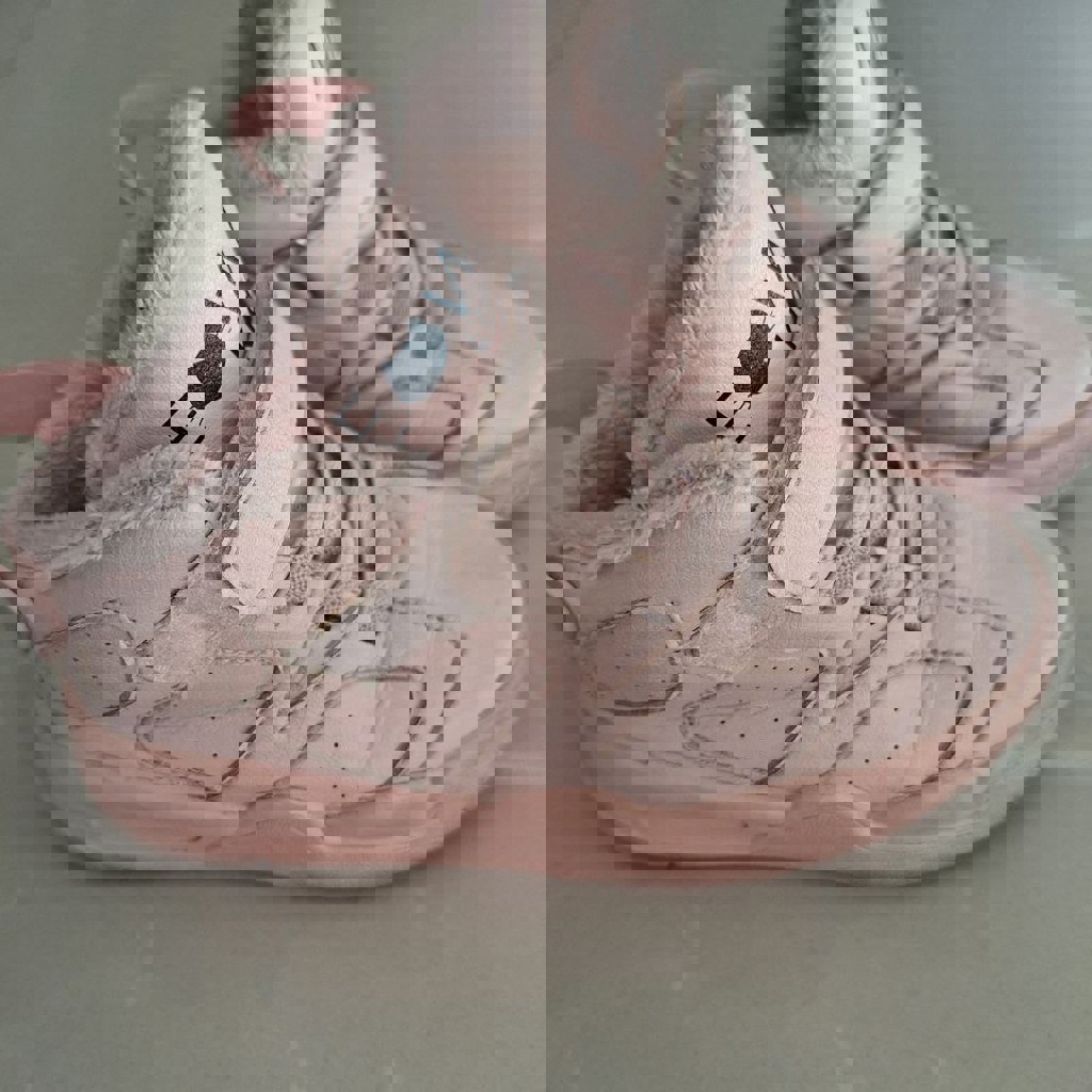 Тёплые кроссовки