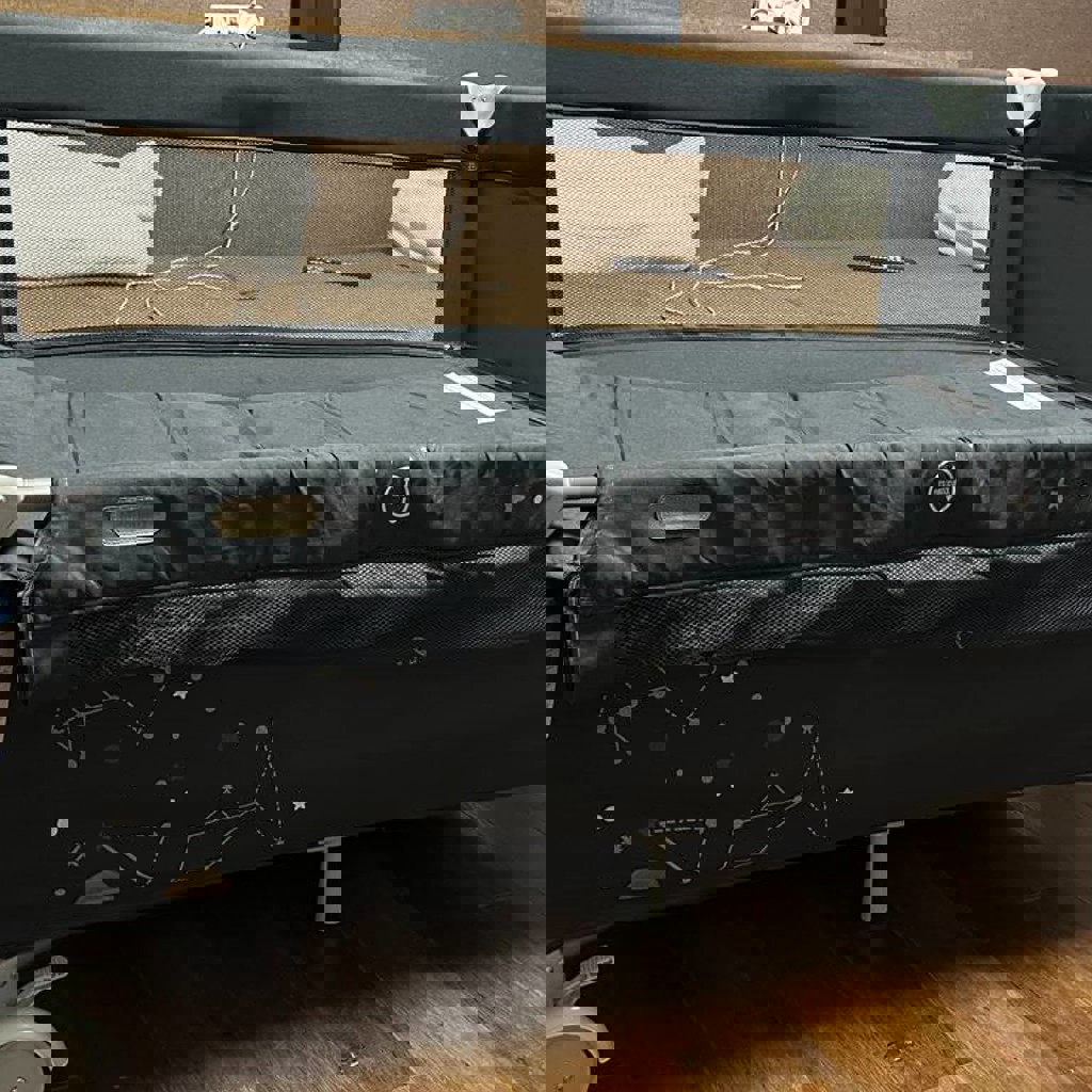 Детская раскладная кроватка-манеж