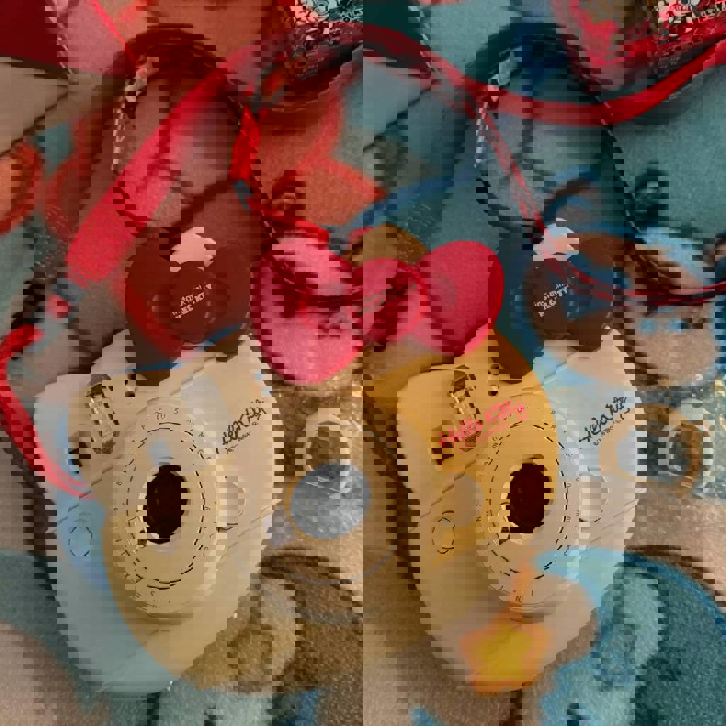 Фотоаппарат Инстакс Хеллоу Китти