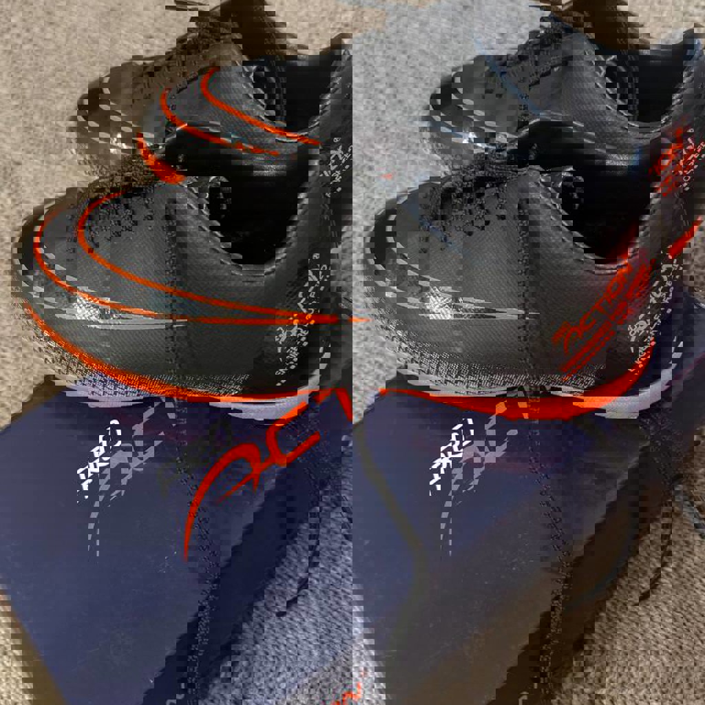 Бутсы футбольные