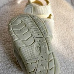 Детские босоножки белые - фото 3