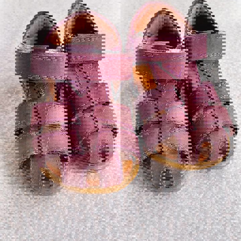 Детские босоножки