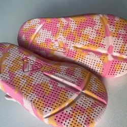 Кроссовки adidas в коллаборации с Lego - фото 9