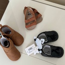 Детская обувь черного цвета - фото 1