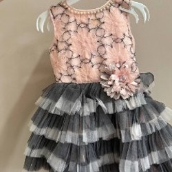 Нарядное платье «бабочка» - фото 1