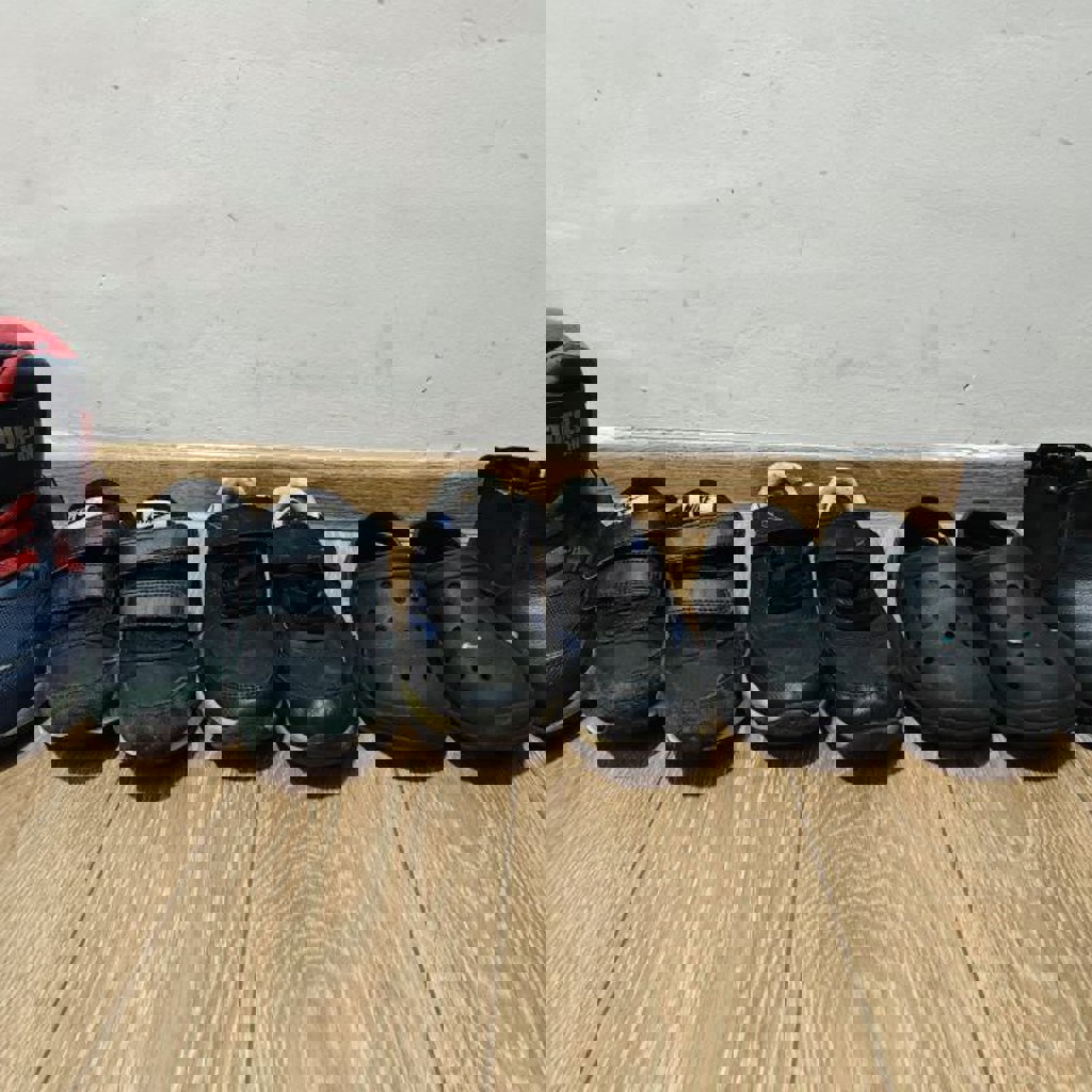 Сапожки справа