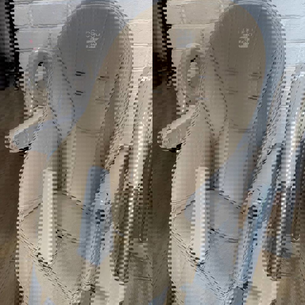 Детский стульчик для кормления