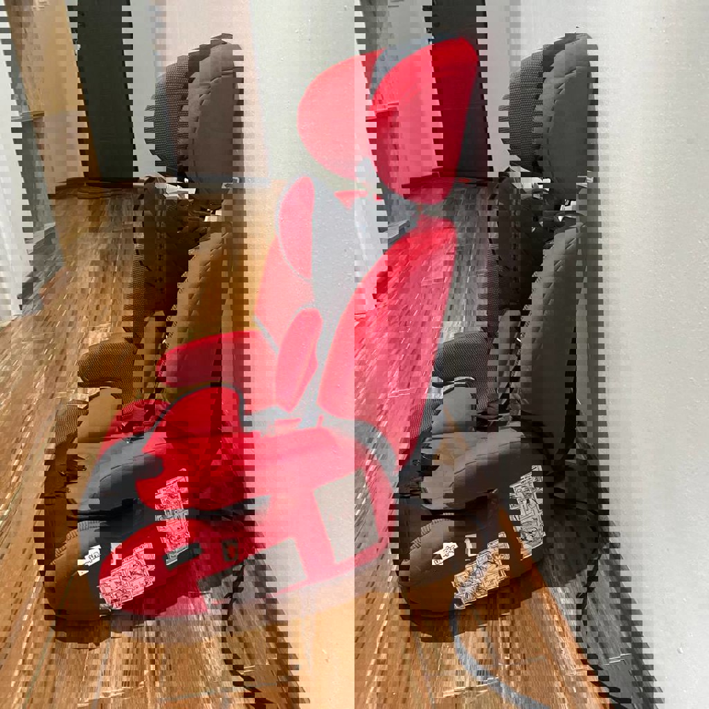 Детское авто кресло