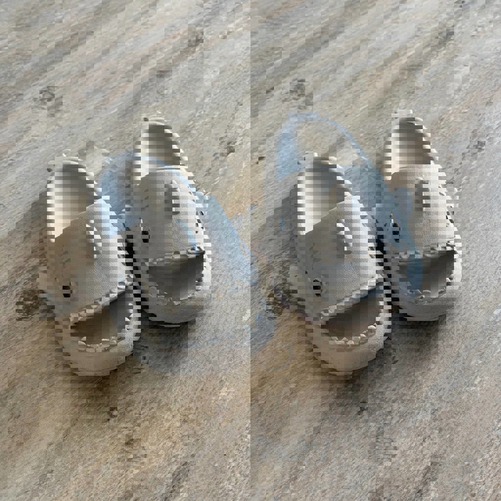 Сандали черные