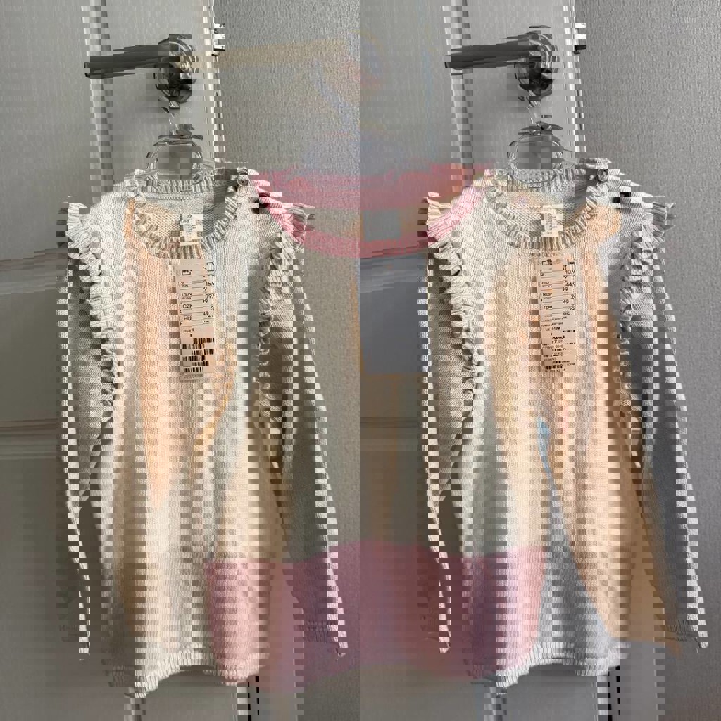 Белая кофточка