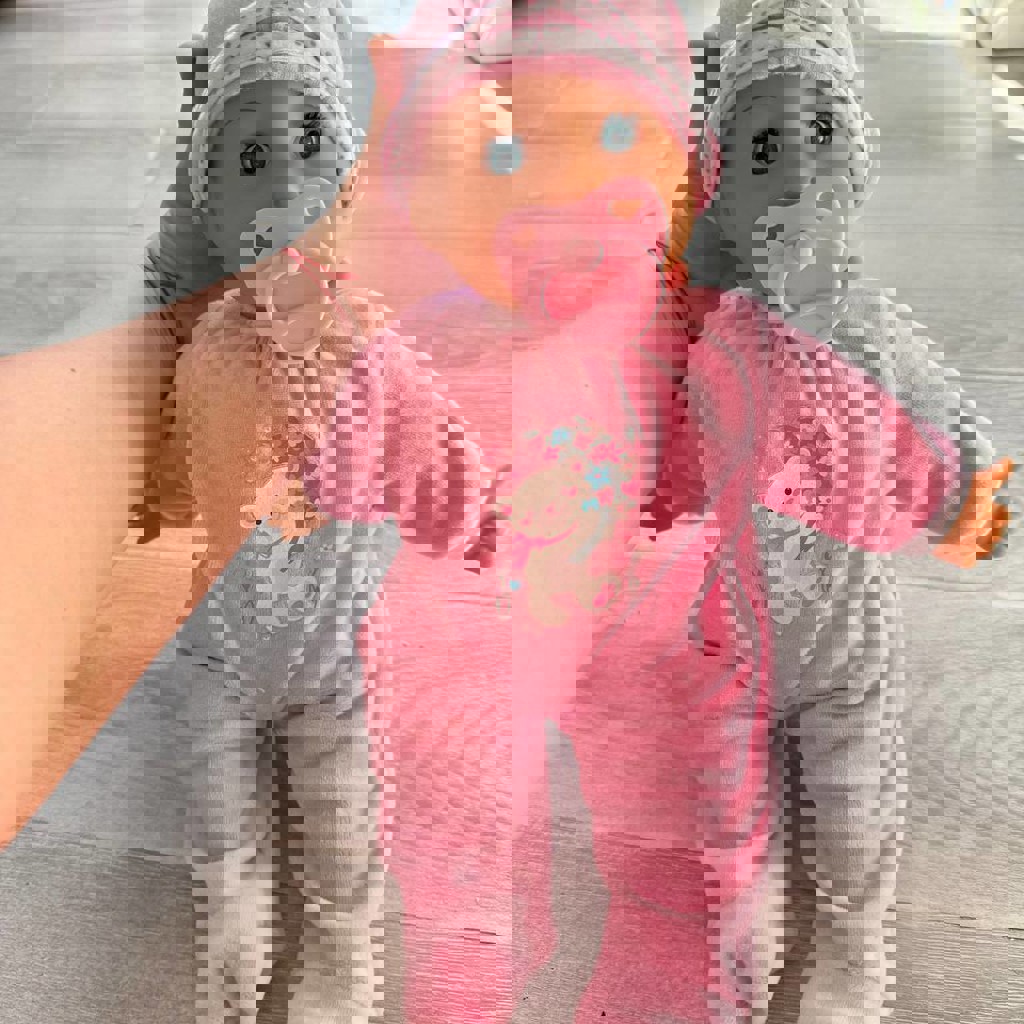 Пупсик с соской