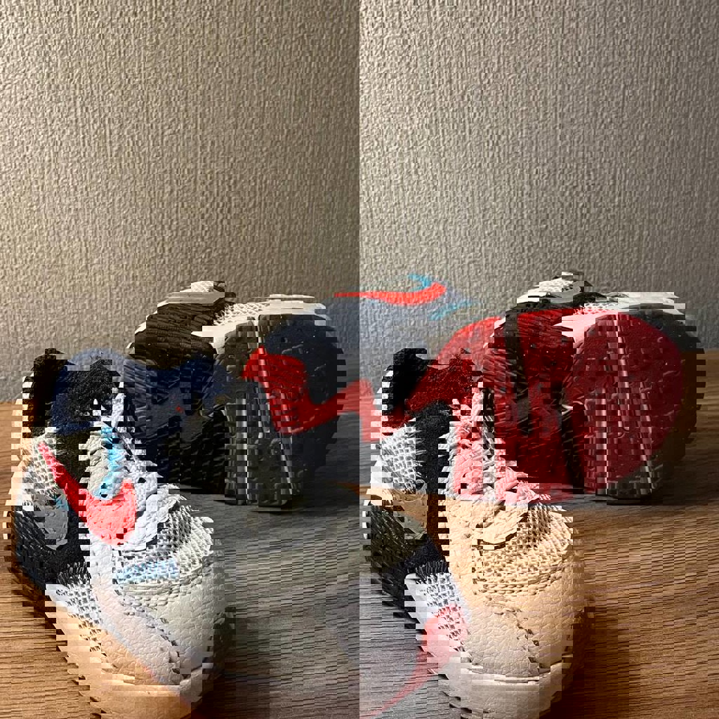 Кроссовки Nike