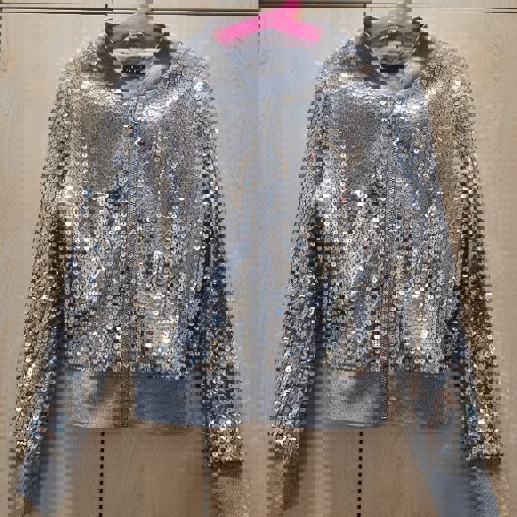 Бомбер для девочки с пайетками