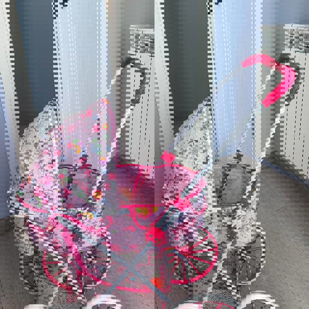 Коляска для кукол