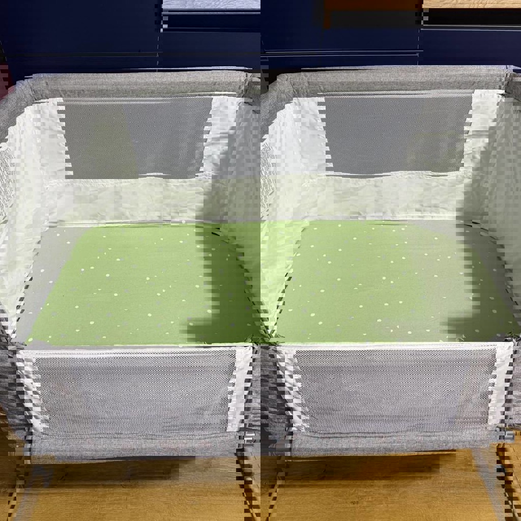 Детская приставная кроватка