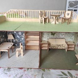 Деревянный домик с мебелью для кукол - фото 2