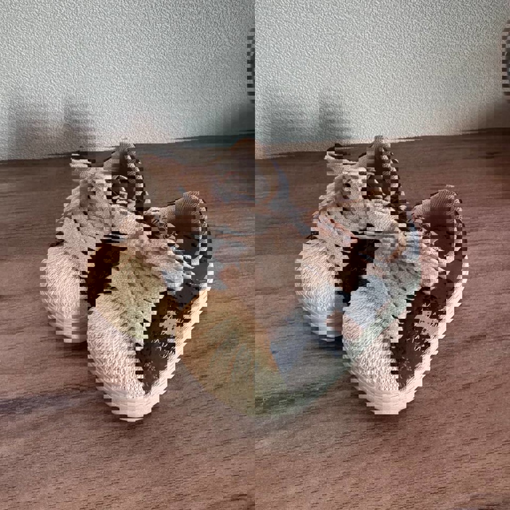 Кроссовки на липучке