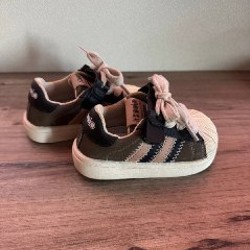 Кроссовки на липучке - фото 3