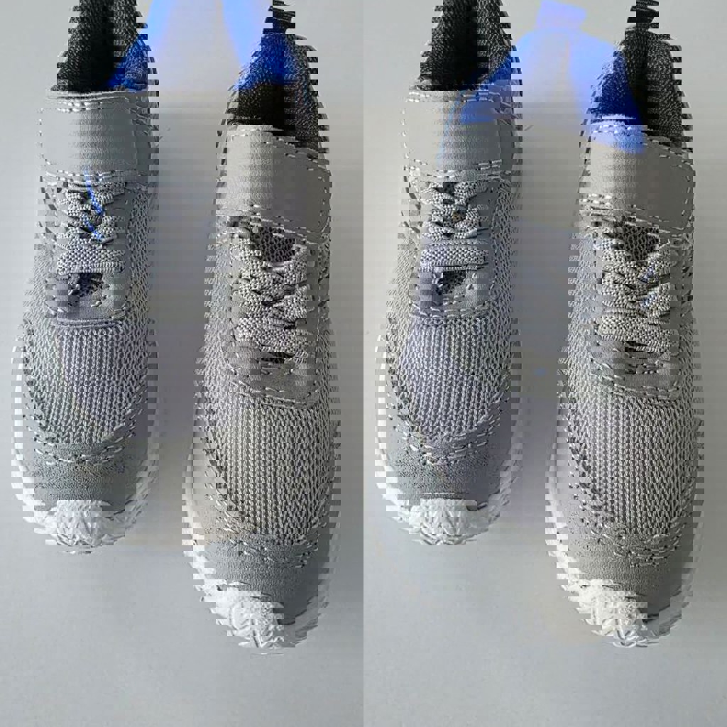 Белые сандали