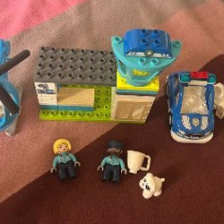Игровой набор LEGO DUPLO «Спасательный полицейский участок и вертолет» - фото 2