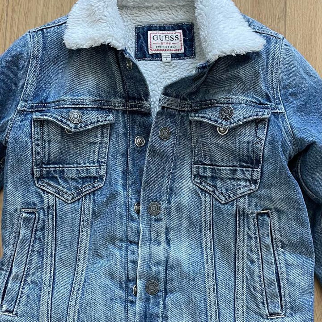 Курточка демисезонная Guess