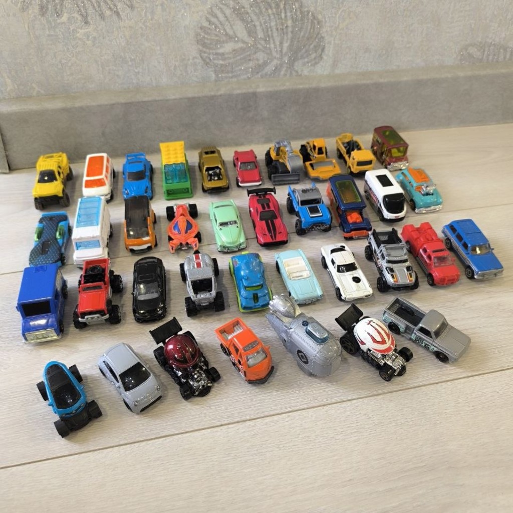 Машинки Matchbox