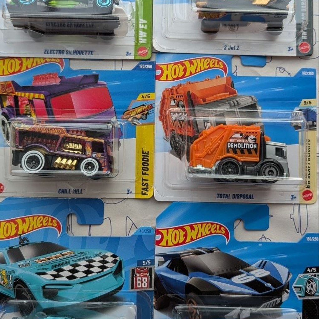 Машинки Hot Wheels