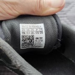 Кроссовки adidas - фото 2