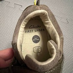 Ботиночки Clarks для малышей - фото 2