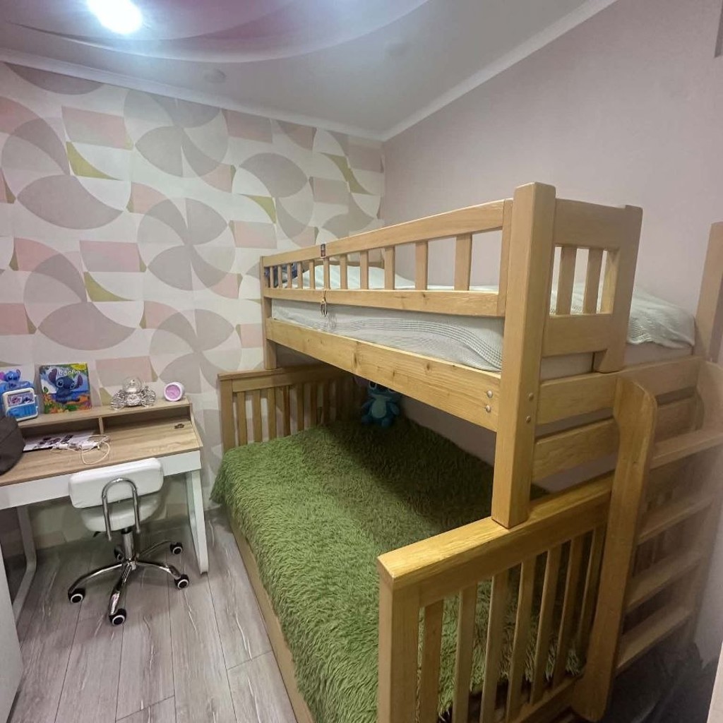 Кровать