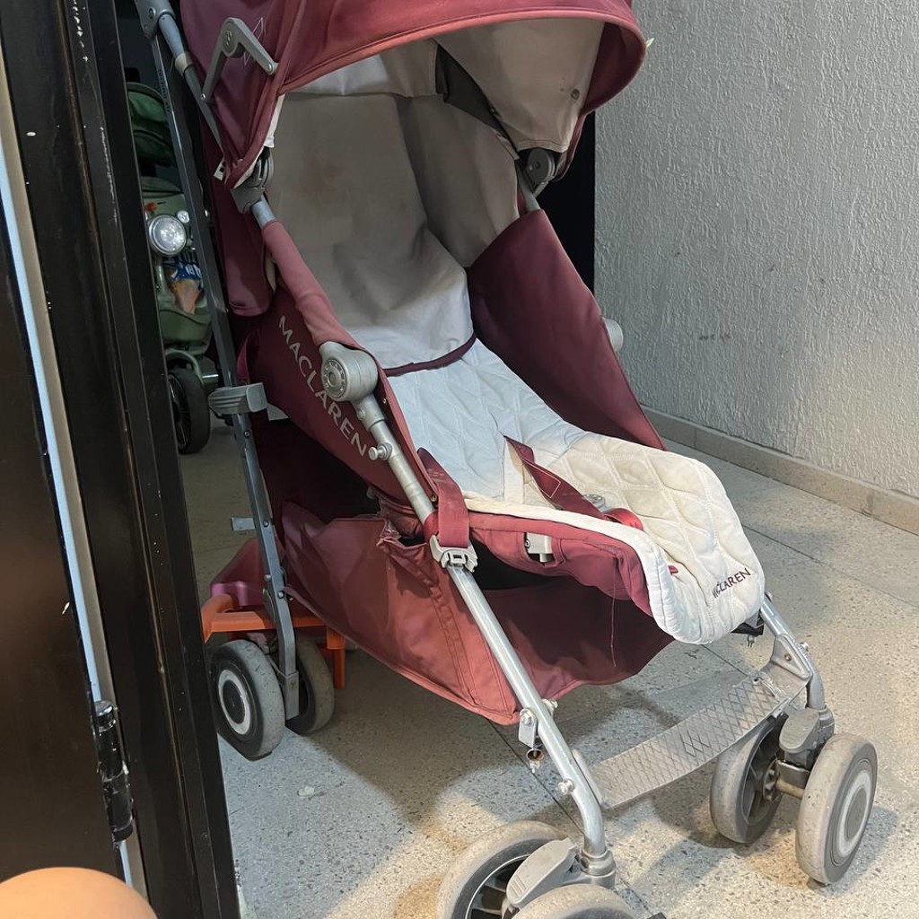 Коляска Maclaren