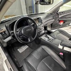 Infiniti G37x Sedan - фото 3