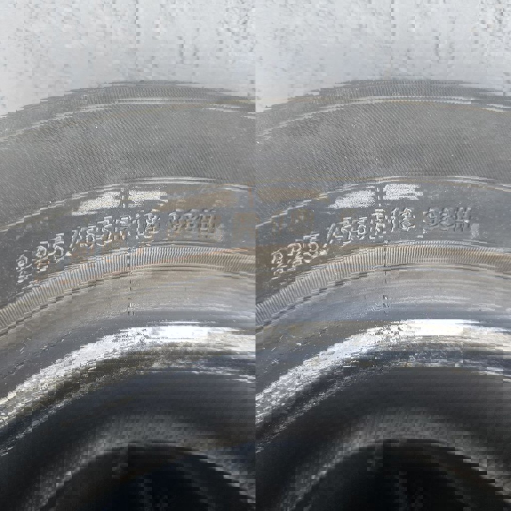 Резина Yokohama CTX