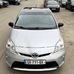 Toyota Prius (Gen 3) - фото 2