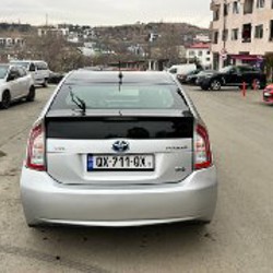 Toyota Prius (Gen 3) - фото 6