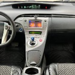 Toyota Prius (Gen 3) - фото 9