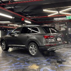 Audi Q7 - фото 2