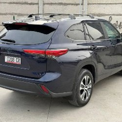 Автомобиль Toyota - фото 5